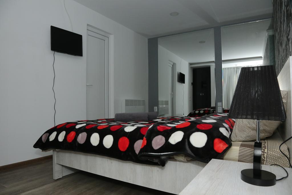 Hotel Elma คูทายสิ ภายนอก รูปภาพ