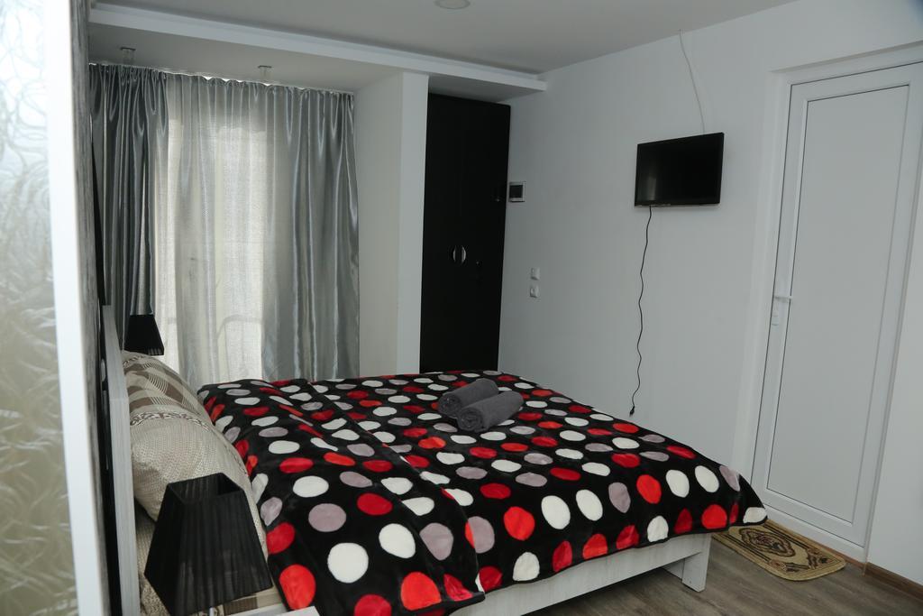 Hotel Elma คูทายสิ ภายนอก รูปภาพ